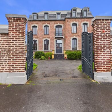 Maison 8 pièces 499000 €
