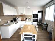 MAISON SPACIEUSE RENOVEE DE 8 PIECES A SAINT SENIER SOUS AVRANCHES — photo 4