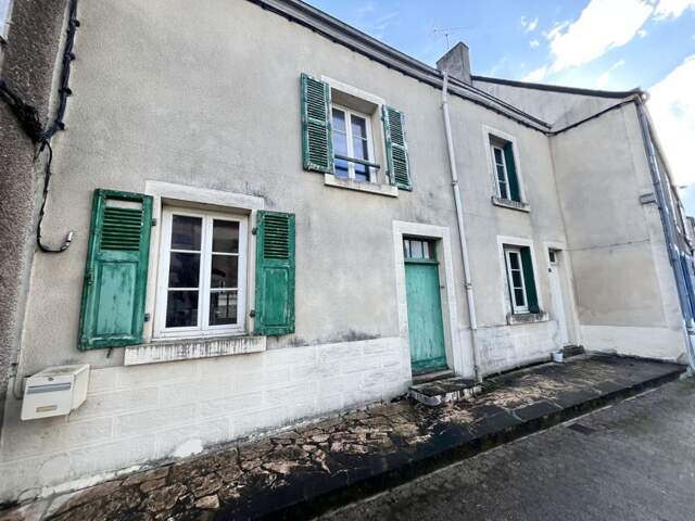 Maison de bourg de 7 pièces principales — photo du bien