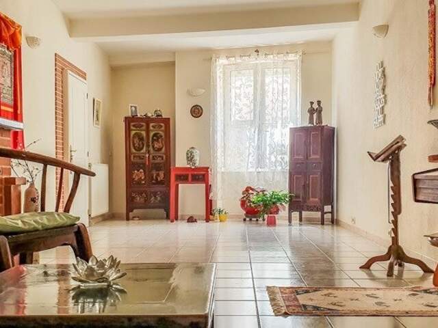 Maison de ville de 7 pièces principales — photo du bien