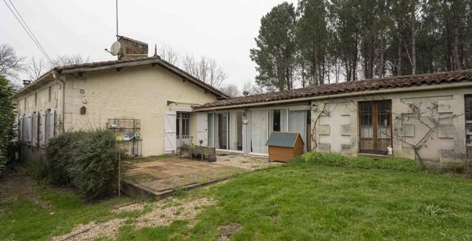 Vente maison 4 pièces 141 m² Montguyon (17270) — photo 1