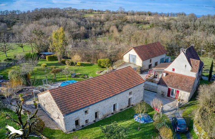 Maison en pierre de 5 pièces principales — photo 2
