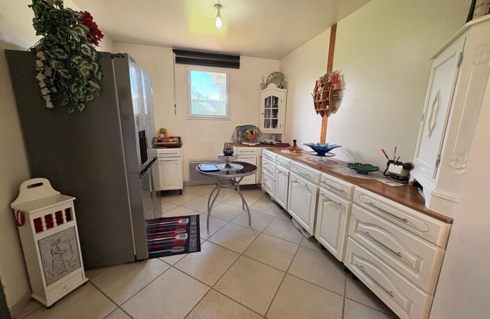 Maison spacieuse, grand terrain de 2830 m2, 3 chambres, garage — photo 5