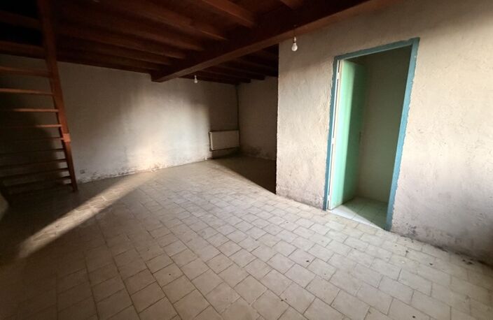 Maison en pierre de 5 pièces principales — photo 3