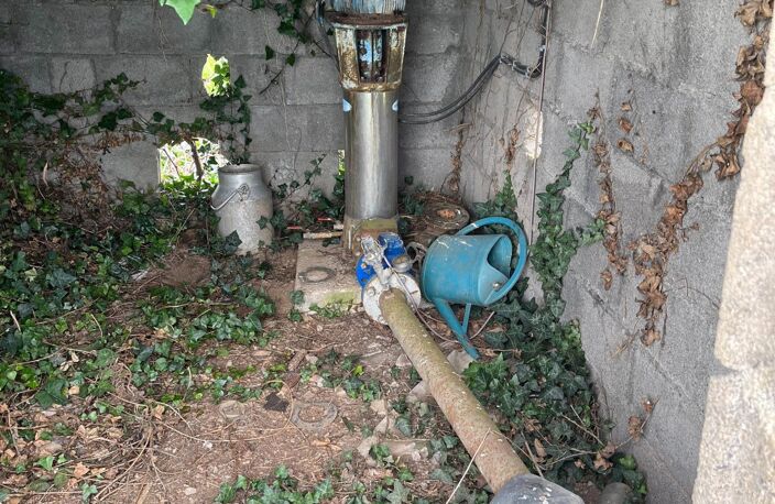 Terres agricoles avec puit et pompe — photo 3