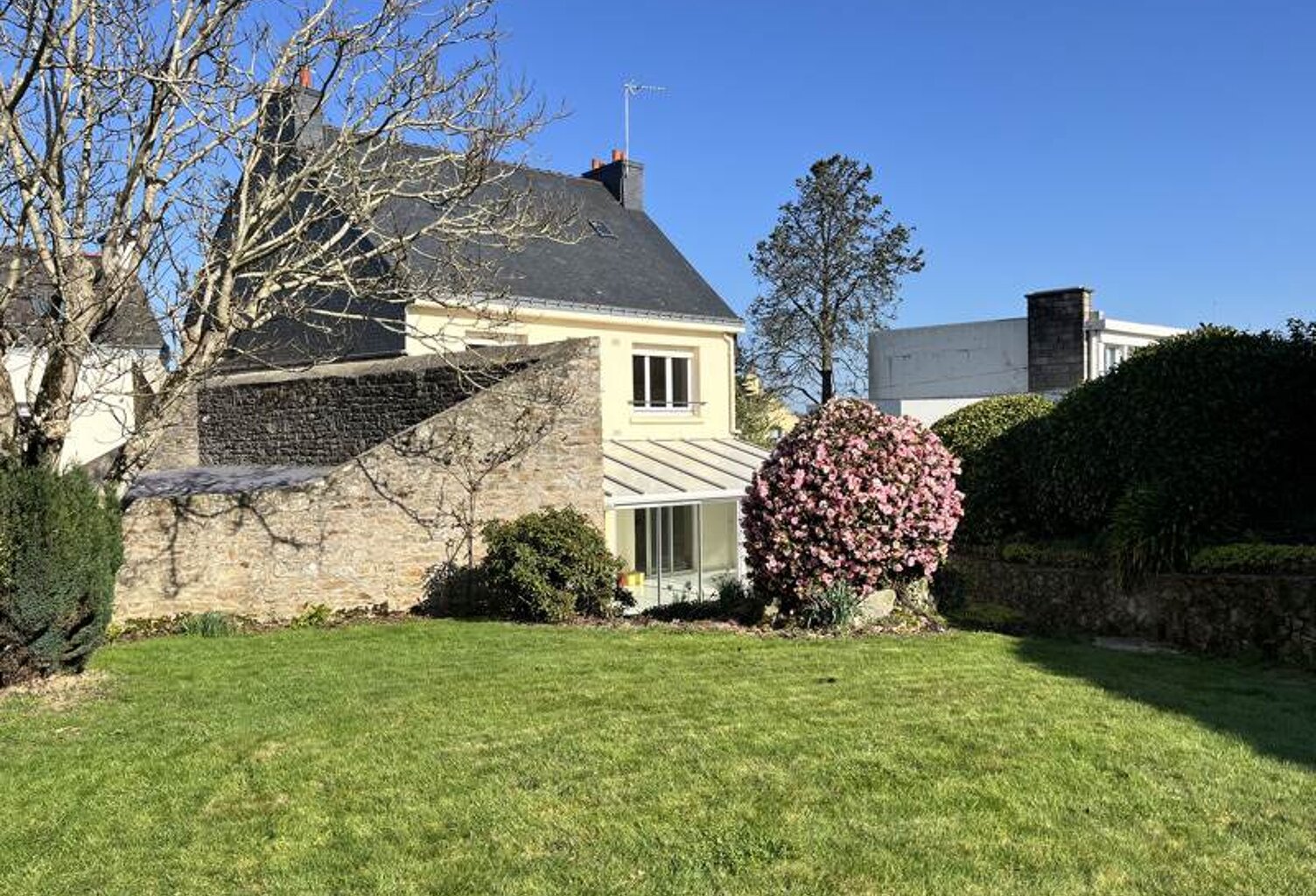 Maison de ville de 5 pièces principales — photo 1