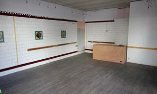 Commerce  25 m² à louer à Aigues-Mortes (30220)