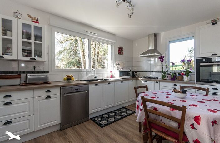 Maison de bourg de 5 pièces principales — photo 2