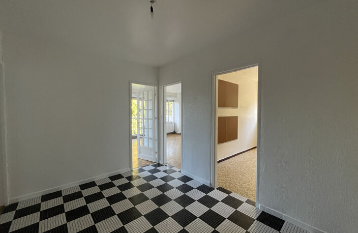 RESIDENCE LE SEQUOIA - APPARTEMENT 100 M2 AVEC GARAGE ET PARKING — photo 3