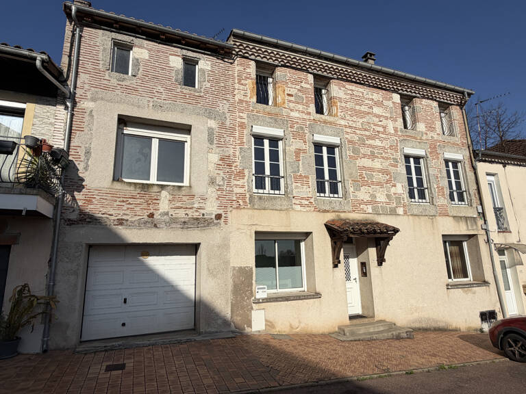 Centre ville CLAIRAC - Vue sur le Lot — photo 1