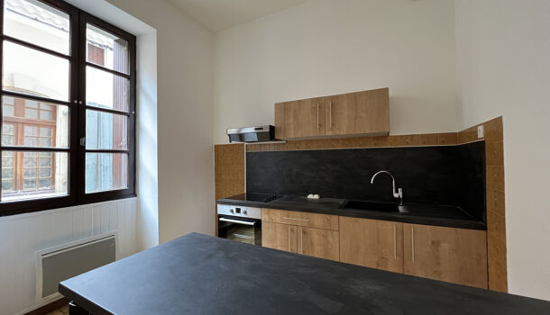 Appartement 3 pièces  à louer Aubenas 07200