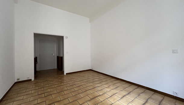 Appartement 3 pièces  à louer Aubenas 07200