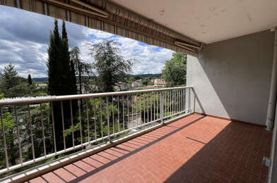 Appartement 3 pièces 900 €