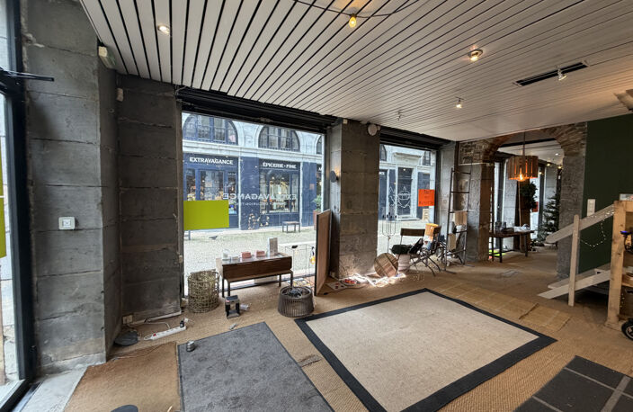 Local Commercial 161 m2 — photo 4