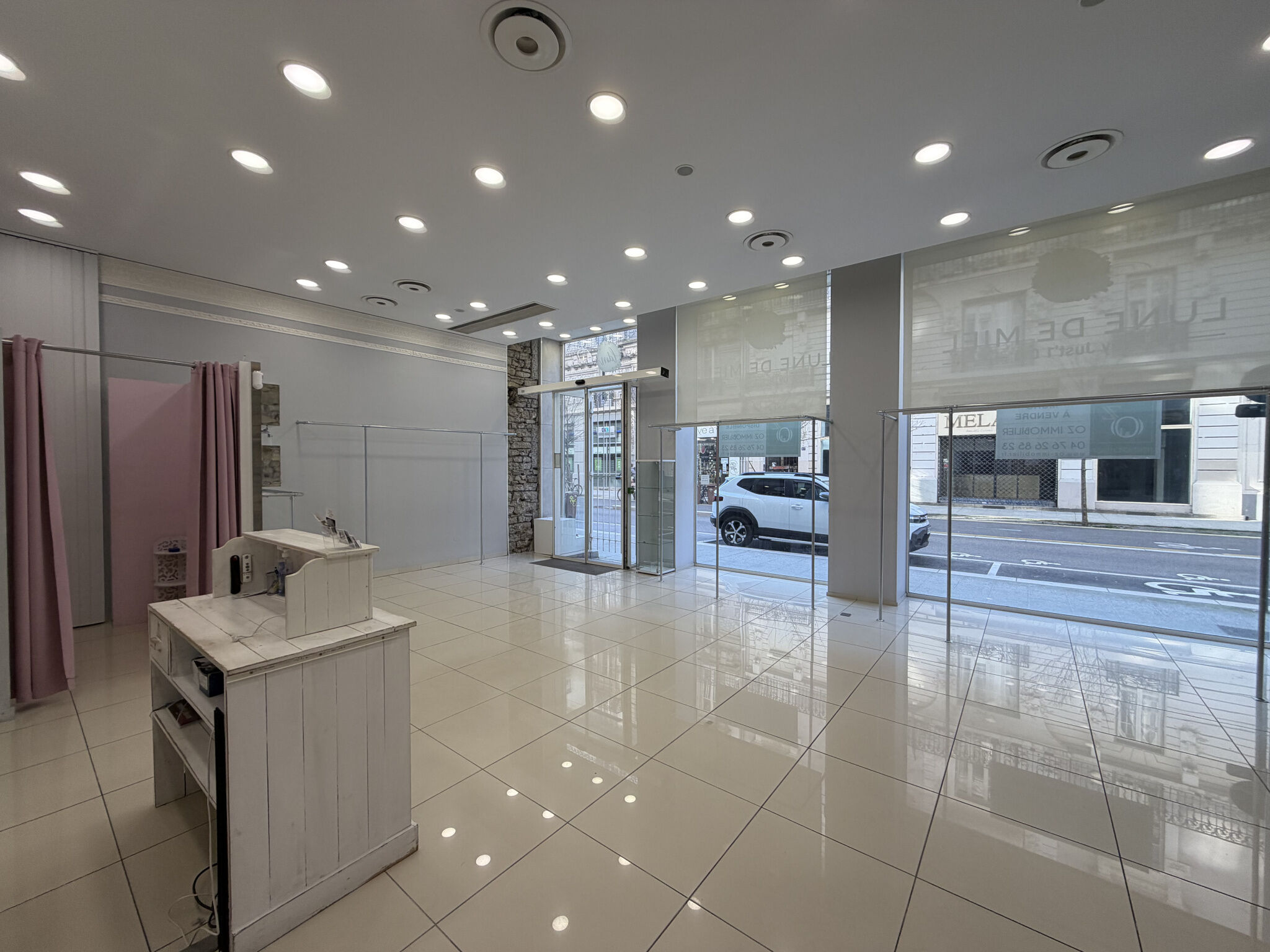 Local commercial  à louer Grenoble 38000