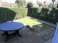 MAISON DE VILLE A REDÉCORER AVEC JARDIN CLOS ET GARAGE — photo 3