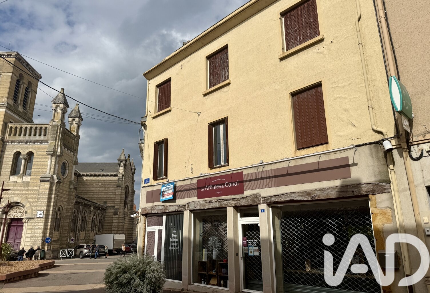 Vente Immeuble 215 m&sup2; — photo 1