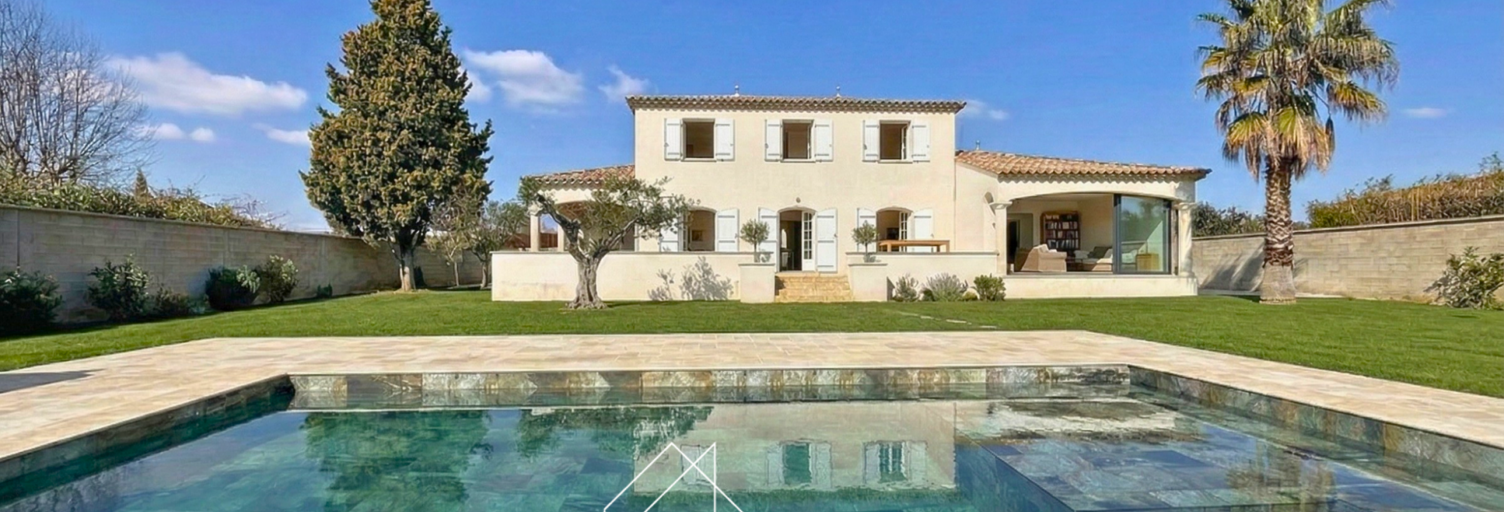 Maison 5 Pièces 155 m² à vendre à Pernes-les-Fontaines (84210)