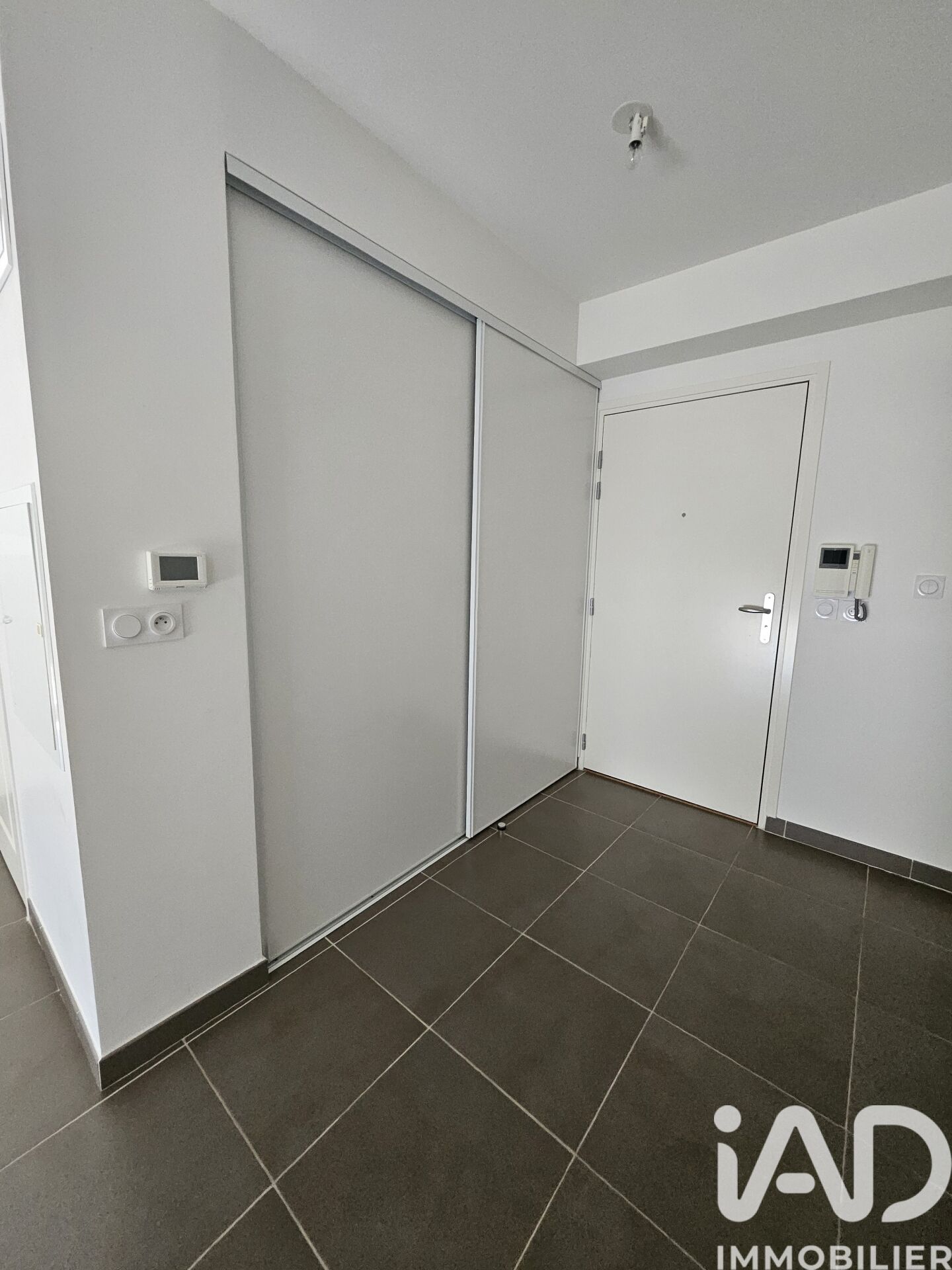 Vente Appartement 1 pièce - Photo 2