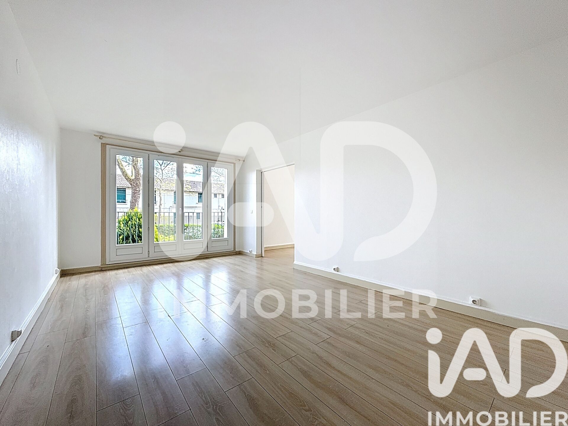 Vente Appartement 4 pièces - Photo 2