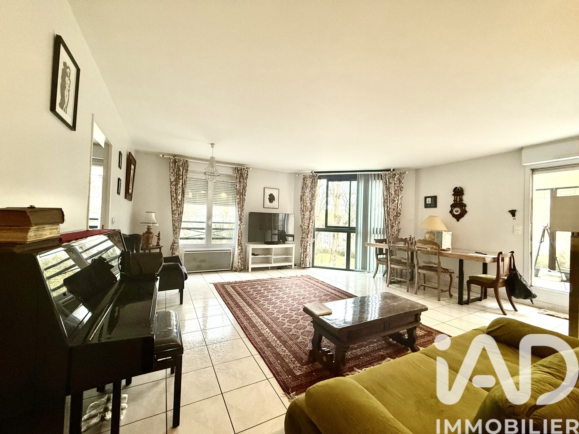 Location Appartement 4 pièces - Photo 2