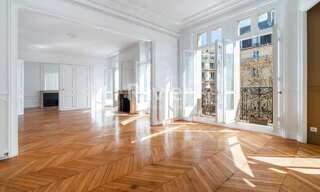 Appartement 7 Pièces 197 m² à vendre à Paris 17 (75017)