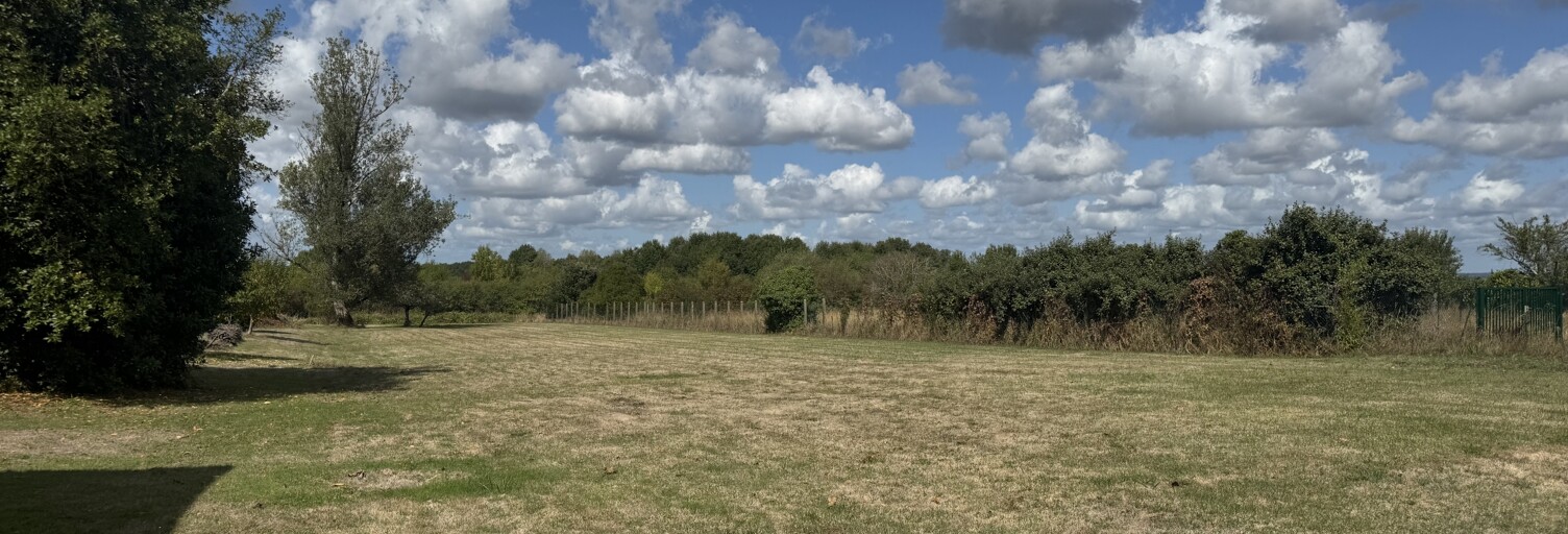 Terrain  1454 m² à vendre à Saint-Germain-du-Puch (33750)