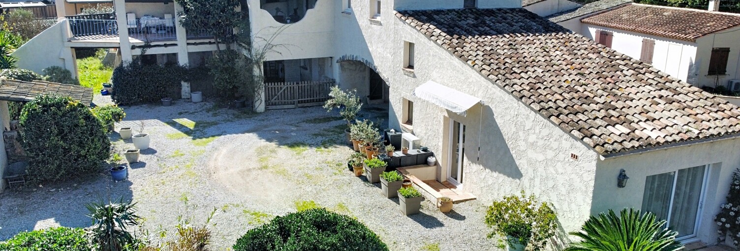 Maison 14 Pièces 282 m² à vendre à Grimaud (83310)