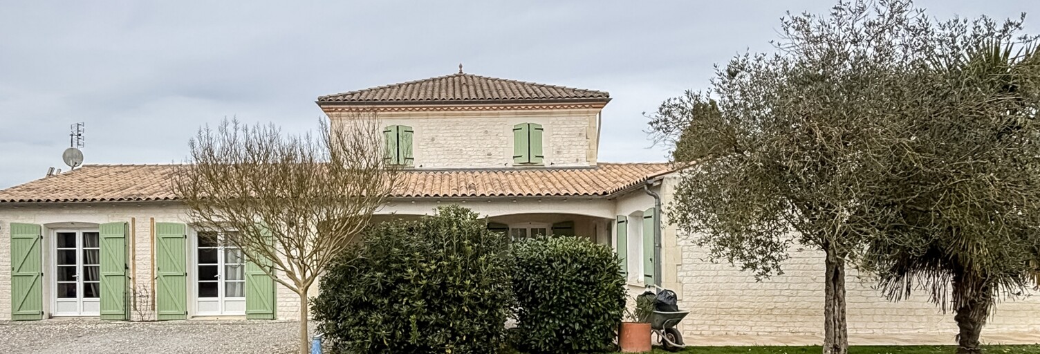 Maison 11 Pièces 297 m² à vendre à Mosnac (17240)