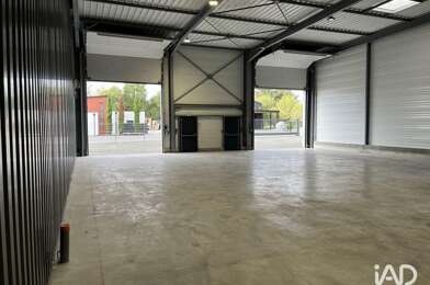 Commerce  2100 €