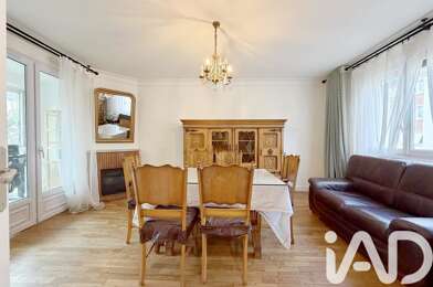 Maison 6 pièces 2200 €