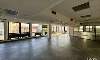 Bureau  1236 m² à vendre à Saint-Cloud (92210)
