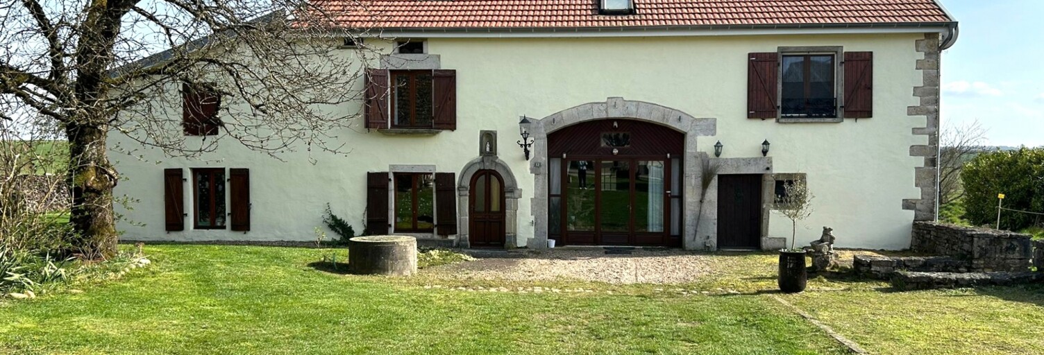 Maison 9 Pièces 330 m² à vendre à Oigney (70120)