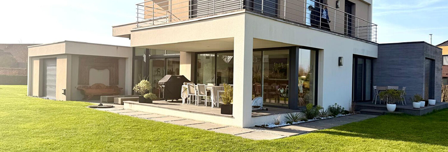 Maison 13 Pièces 252 m² à vendre à Mérignies (59710)