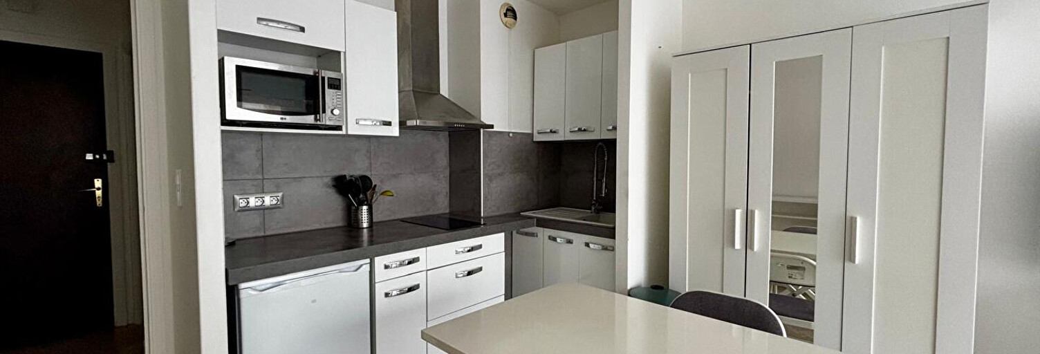 Appartement 1 Pièce 25 m² à louer à Nice (06000)