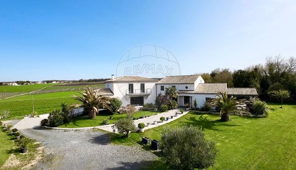 Villa / Maison 8 pièces  à vendre Meschers-sur-Gironde 17132