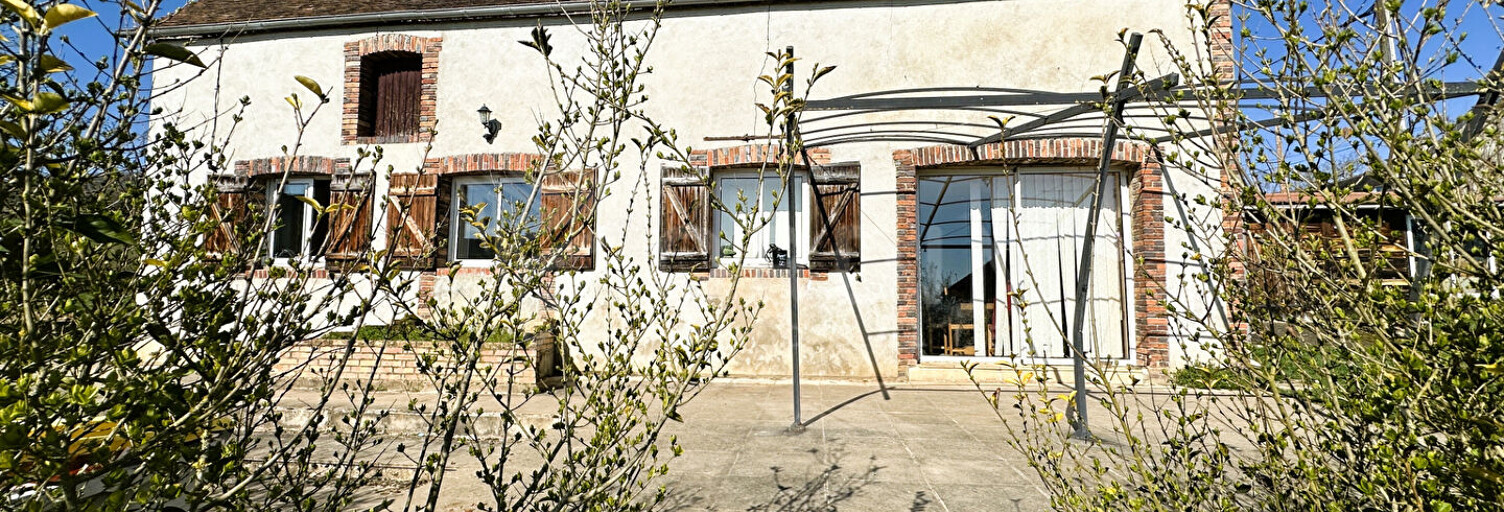 Maison 5 Pièces 117 m² à vendre à La Celle-Saint-Cyr (89116)