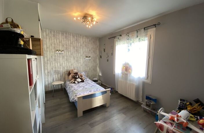 Maison de plain-pied T5 114 m²  Piscine  Garage double — photo 5