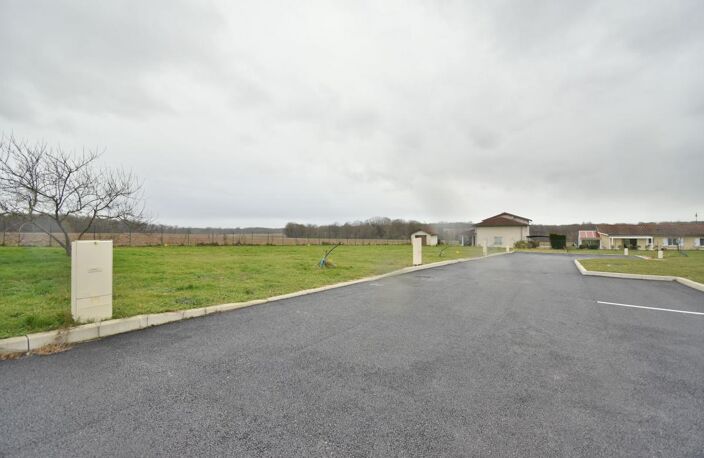 Terrain À Vendre — photo 2