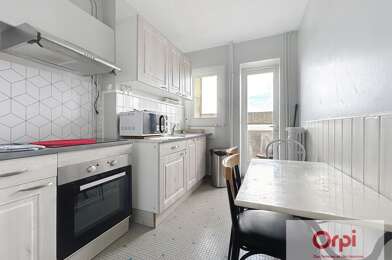 Appartement 3 pièces 604 €