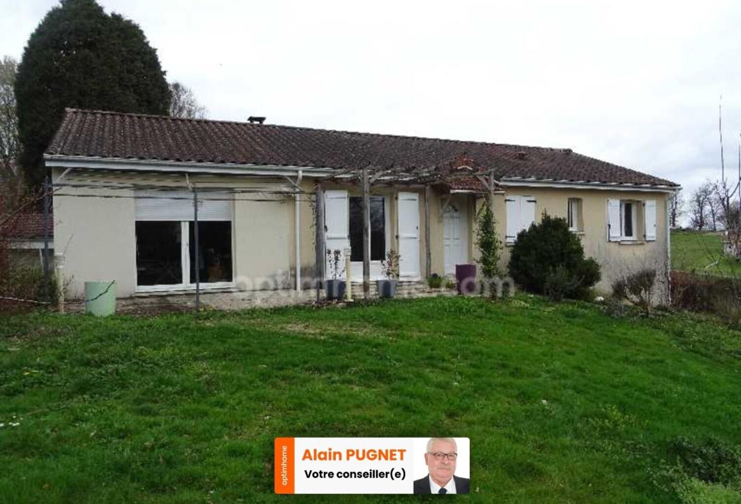 SECTEUR AMBAZAC VASTE ET BELLE MAISON DE 122 M² SUR SOUS-SOL SEMI ENTERRE 4 CHAMBRES SUR UN TERRAIN DE 2900 M² — photo 1