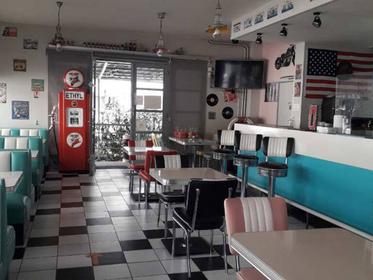 BAR RESTAURANT — photo 1