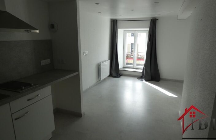 JUSSEY - Immeuble de rapport avec local commercial, 8 appart — photo 2