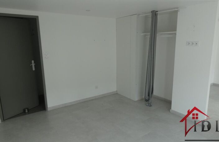 JUSSEY - Immeuble de rapport avec local commercial, 8 appart — photo 3