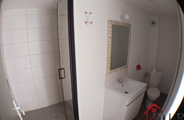 JUSSEY - Immeuble de rapport avec local commercial, 8 appart — photo 5