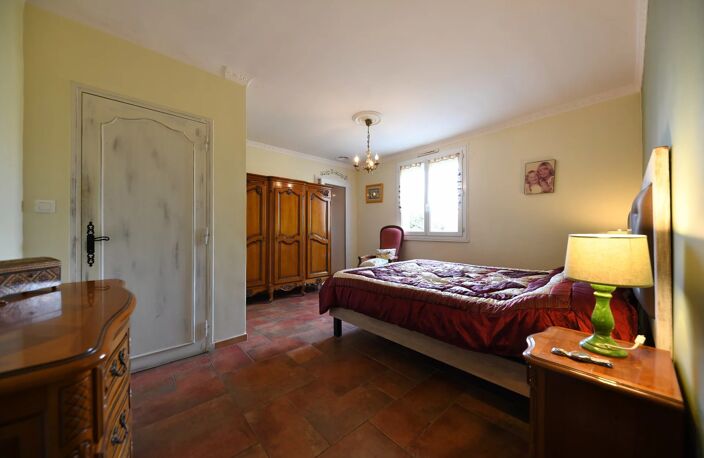 Spacieuse villa avec piscine Uzès à pied! — photo 2
