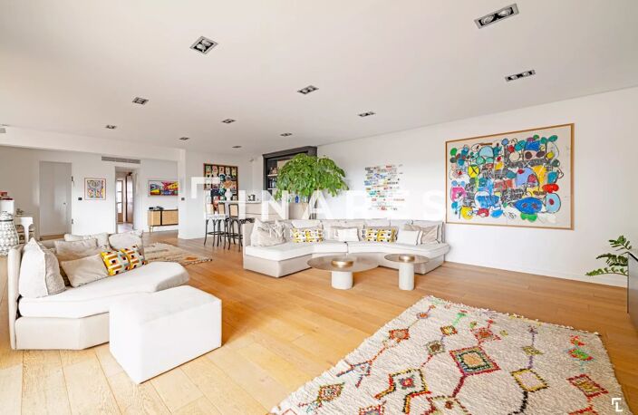 LE GRANDIOSE DU 8EME - Appartement T6 de 206 m2 avec terrasse de — photo 2