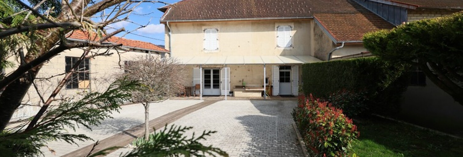 Maison 6 Pièces 180 m² à vendre à Saint-Hymetière-sur-Valouse (39240)