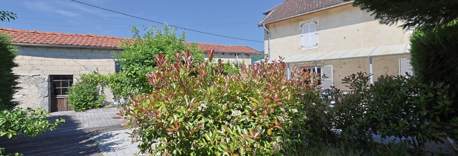 Maison 6 Pièces 180 m² à vendre à Saint-Hymetière-sur-Valouse (39240)