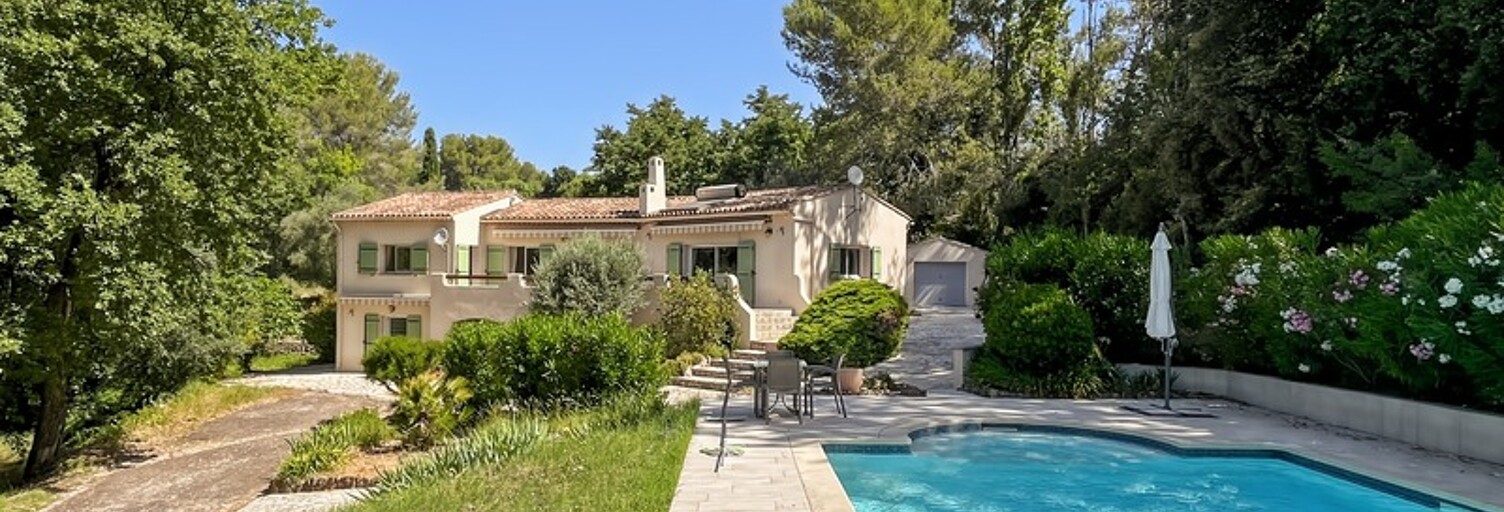 Maison 7 Pièces 210 m² à vendre à Bagnols-en-Forêt (83600)